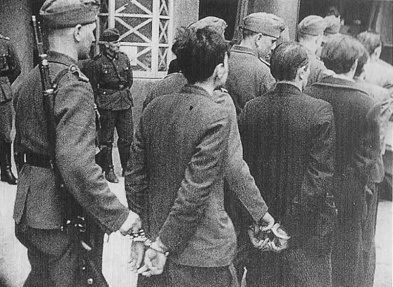 27 condemned to death be shackled drained
