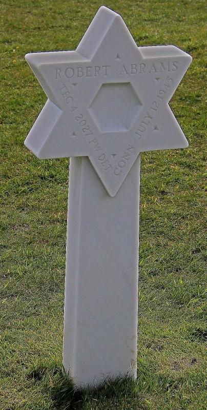 Technician Fourth Grade  Abrams Robert (Service #: 31049455) died on 1945-07-12