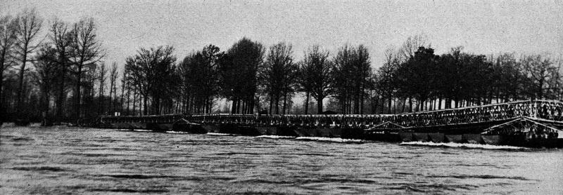 Class 40 Bailey Bridge over River Meuse at Berg (K.613693)