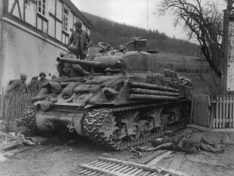 7 Armored Division in the rear garden of a house in Oberkirchen