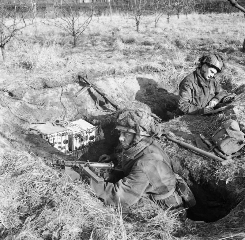1st Airborne Division (UK) landing at Helden
