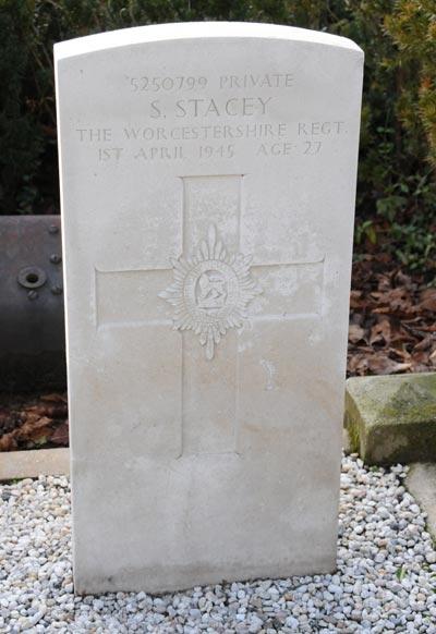 The Worcestershire Regiment battle for Diepenheim