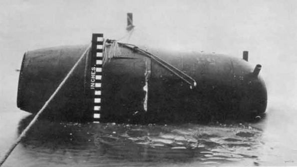 On Wed. 22 Nov 1939 German aircraft dropped magnetic mines in River Thames