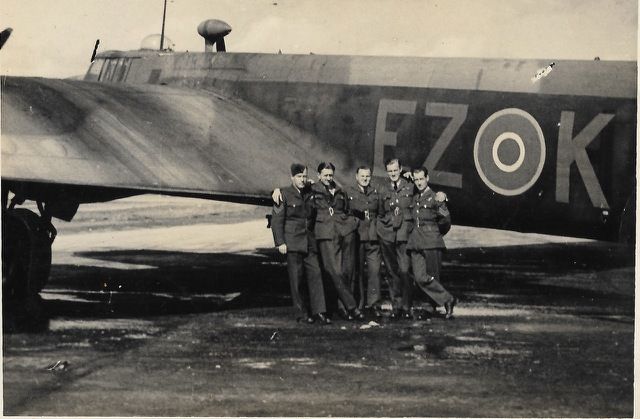 The 576 Sqdn left from Elsham Wolds at 1943-12-21 at 17:01. Loc or duty Frankfurt