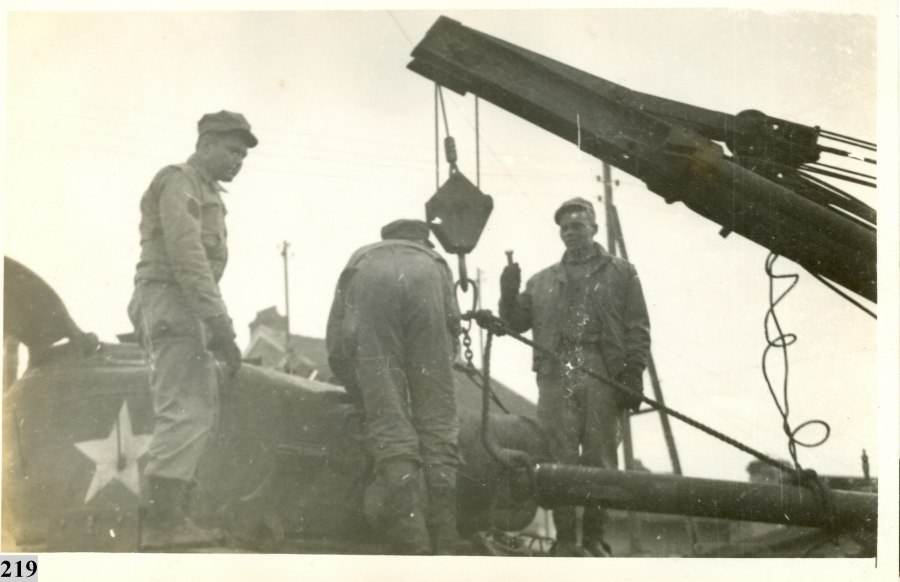 552 Ordnance Heavy Maintenance Company (USA) arrived Ducey