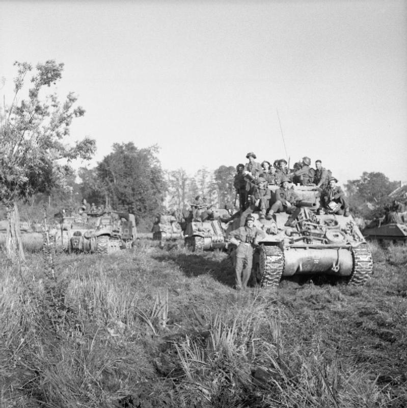 1/5 The Queen's Royal Regiment advanced on Frevent