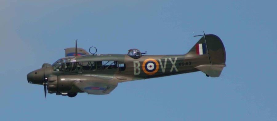 Flight of Anson  K8813 and unknown rank  unknown name on 1940-08-11