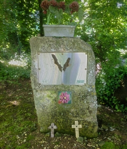 Hill 112 with 13 photos of a special place of commemoration