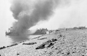 Photos of the raid at Dieppe 1942-08-19/20
