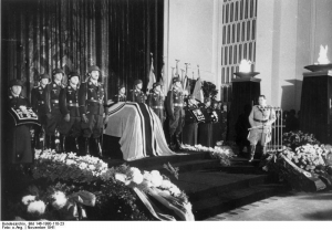 Hermann Göring at the funeral of Ernst Udet