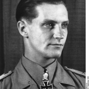 On Wed. 01 Nov 1939 Hans-Joachim Marseille reported to Jagdfliegerschule 5
