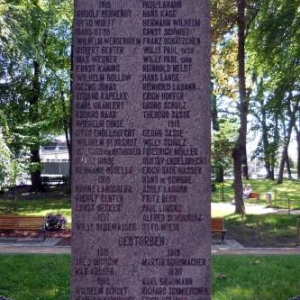 On Tues. 18 July 1944  291 American B-17 bombers attacks