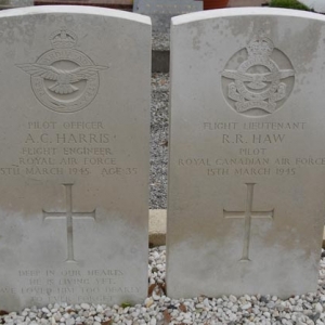 The 431 Sqdn left from Croft at 1945-03-16 at 16:21. Loc or duty Hagen
